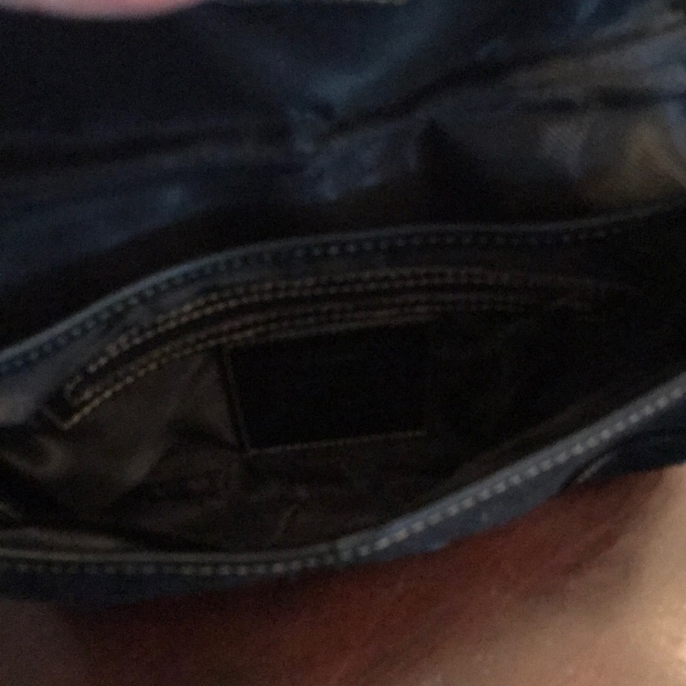 Handbag - Picture 4 of 6